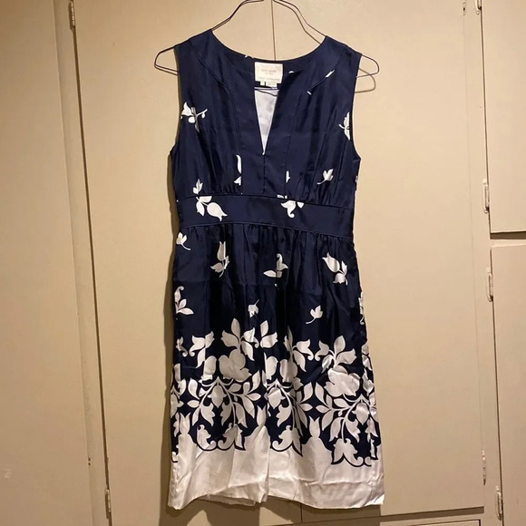 KATE SPADE Silk Dress Navy Blue White Floral 4 Silk V-Neck Lace Lining Dress - Picture 2 of 8